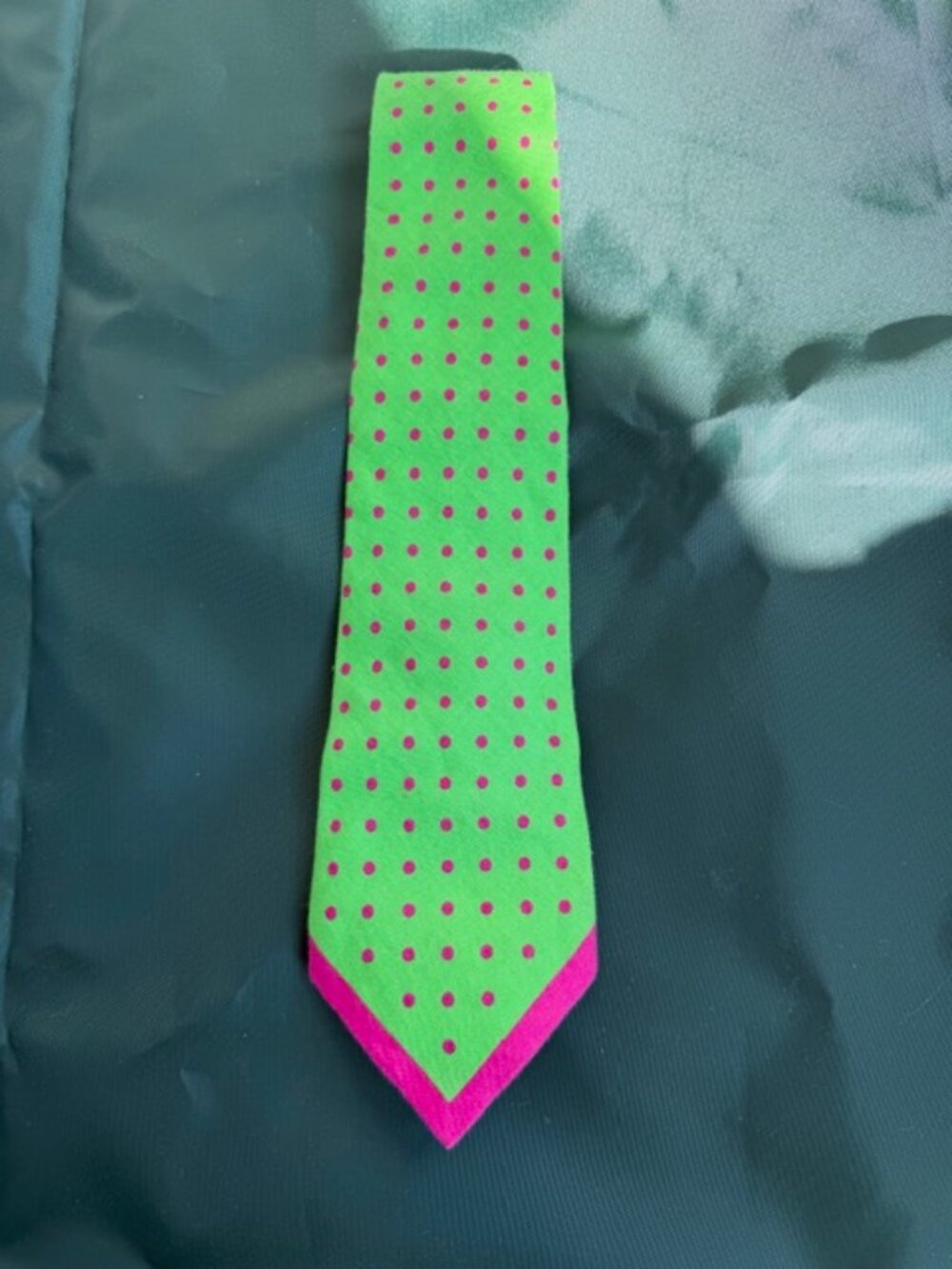 Polo Ralph Lauren Tie, Linen, Bright green with pink polka dots, 100% linen